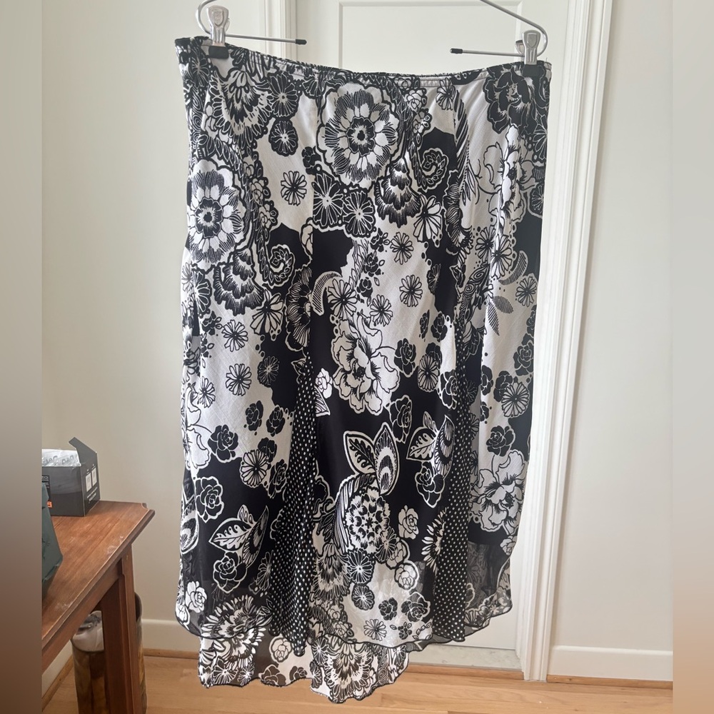 Vintage Black and White Floral Skirt